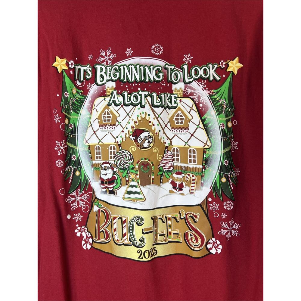 Buc-ees Shirt Mens medium Christmas Red Short Sleeve Beginning look Tee bucees - Picture 4 of 7